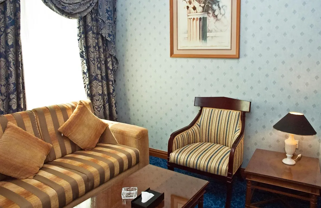 Regent Palace Hotel-1